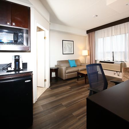 Holiday Inn Windsor - Ambassador Bridge By Ihg Экстерьер фото